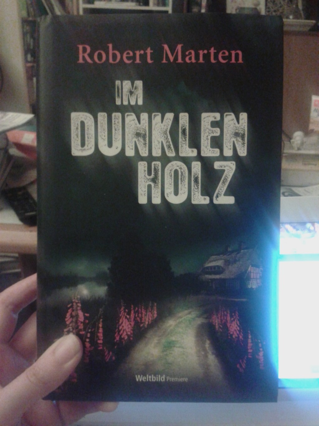 Mel hat gelesen: Im dunklen Holz von Robert Marten